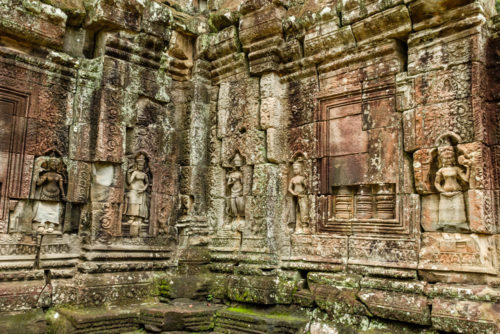 Apsara on the walls of Ta Som