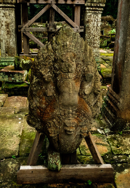 Garuda on Naga frontside Motif