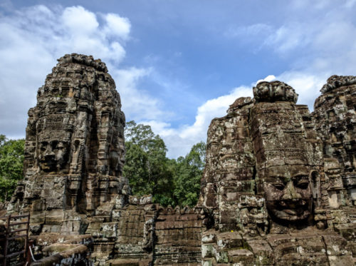 Smile of Angkor, Avalokitheshwara faces