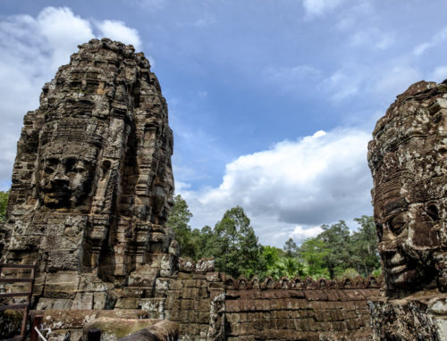 Smile of Angkor, Avalokitheshwara faces