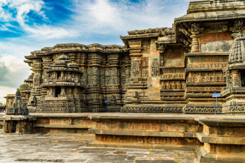 Outer perimeter of Chennakeshava Temple