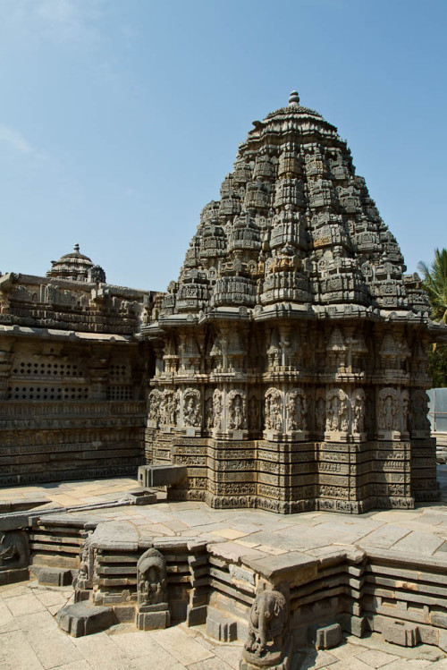 Somanathpura Gopuram