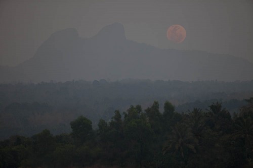 Raising Supermoon Over Konaje Kallu